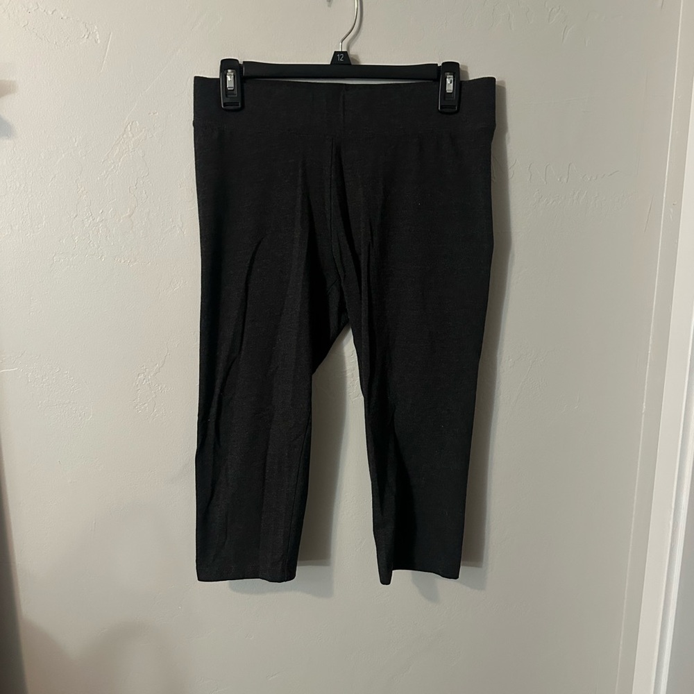 Sonoma Black Capris